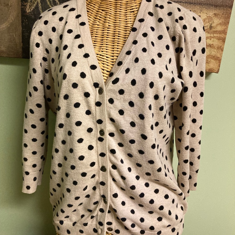 Woman’s Cardigan Sweater